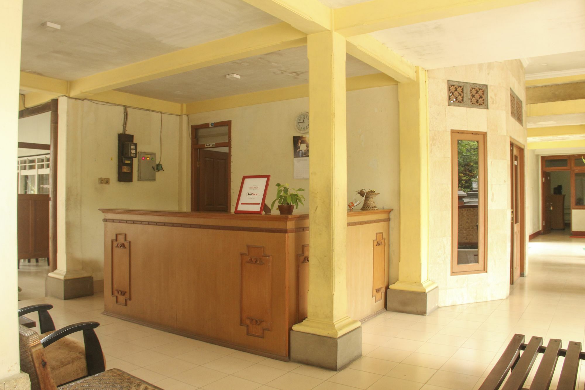 Reddoorz Plus @ Pejanggik Mataram Exterior photo